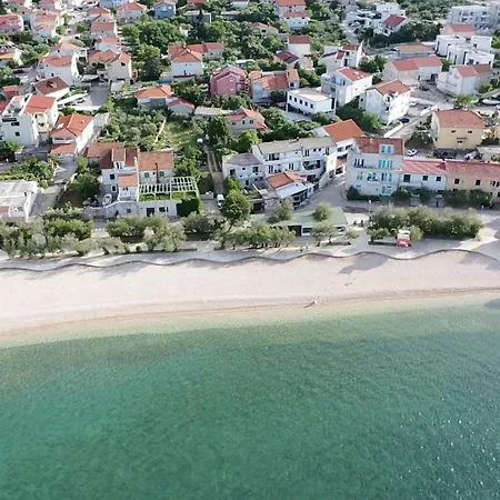Ana, Wake Up To The Sea, Balcony, Terrace, Garden & Parking, - Dalmatia *