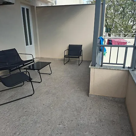Ana, Wake Up To The Sea, Balcony, Terrace, Garden & Parking, - Dalmatia *