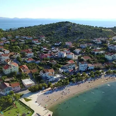Appartamento Ana, Wake Up To The Sea, Balcony, Terrace, Garden & Parking, - Dalmatia Murter