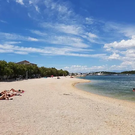 Ana, Wake Up To The Sea, Balcony, Terrace, Garden & Parking, - Dalmatia Appartamento